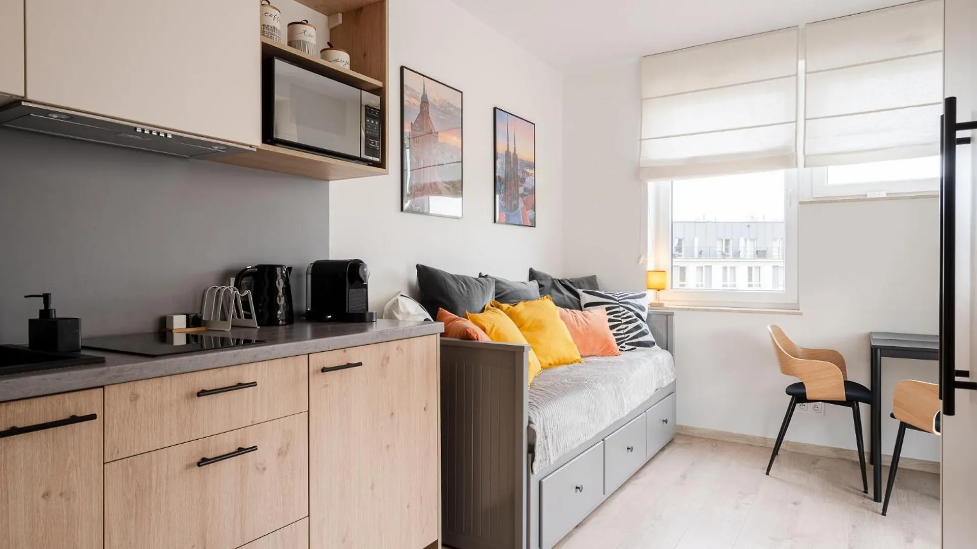 Rentplanet - Studio Dyrekcyjna Wrocław Polen
